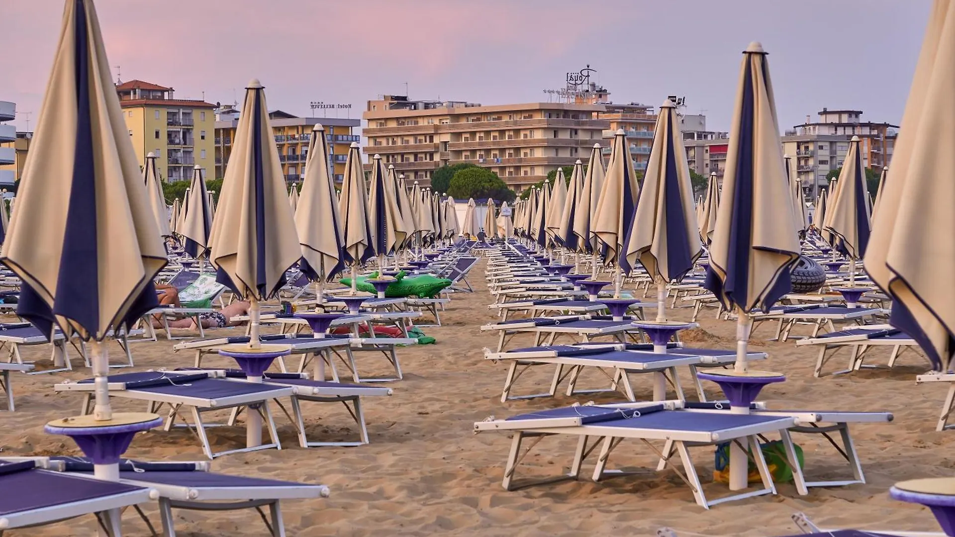 One Bedroom Flat In A Residence With Swimming Pool Bibione 0*,  Italy